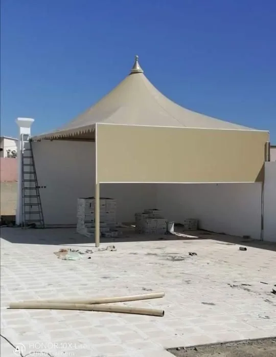 حداد تركيب مظلة هرمية لسيارات بالرياض