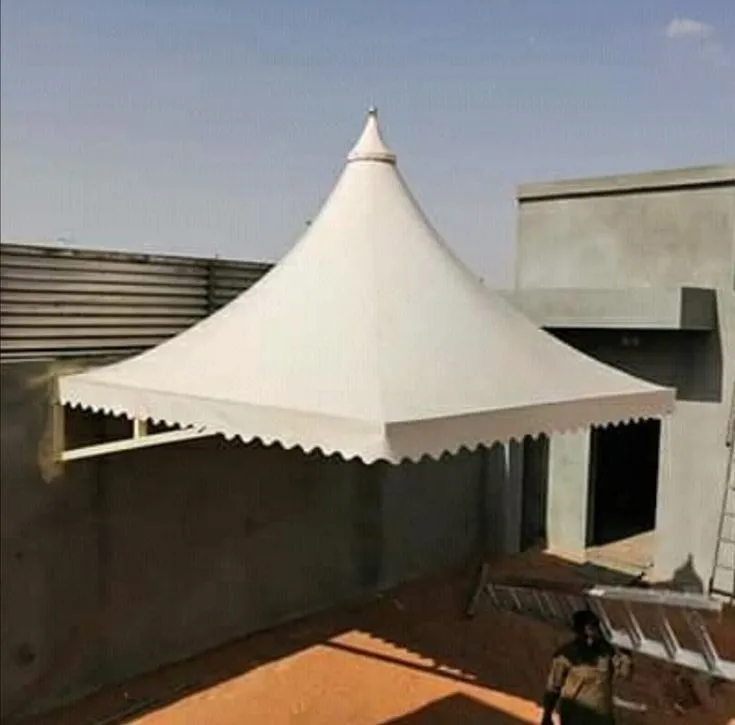 حداد تركيب مظلة هرمية لسيارات بالرياض