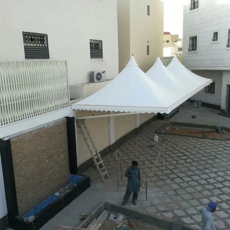 حداد تركيب مظلة هرمية لسيارات بالرياض