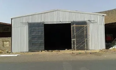 تركيب هناجر ساندوتش بنل بتصاميم قوية شمال الرياض