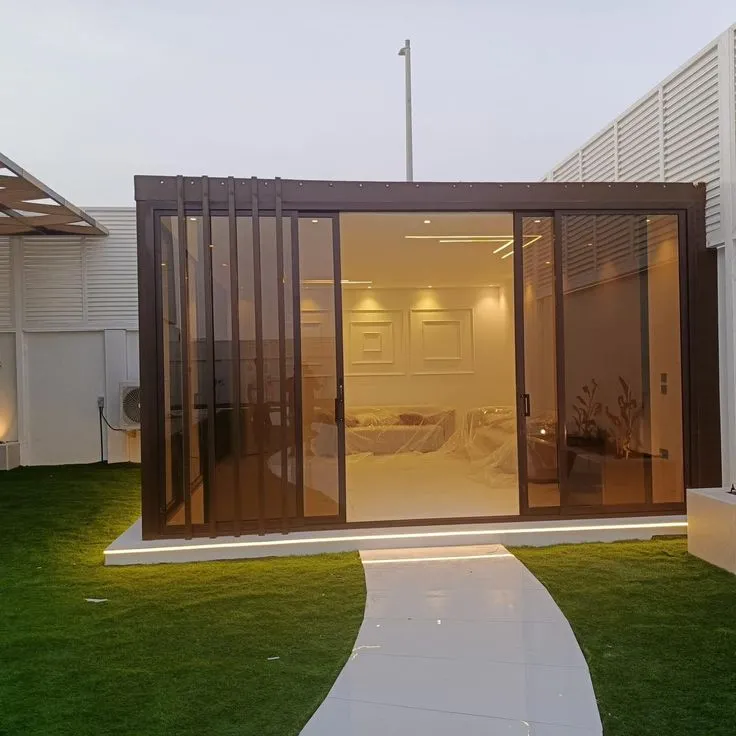 أفضل حداد لتركيب مجالس زجاجية في الرياض