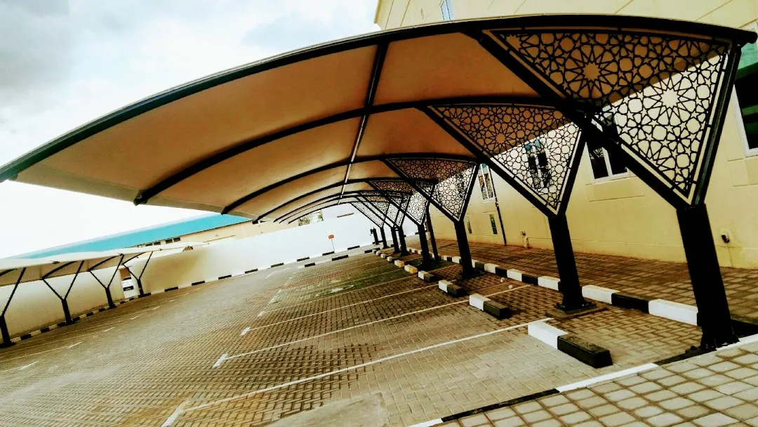 أفضل أنواع موقف مظلات سيارات الرياض