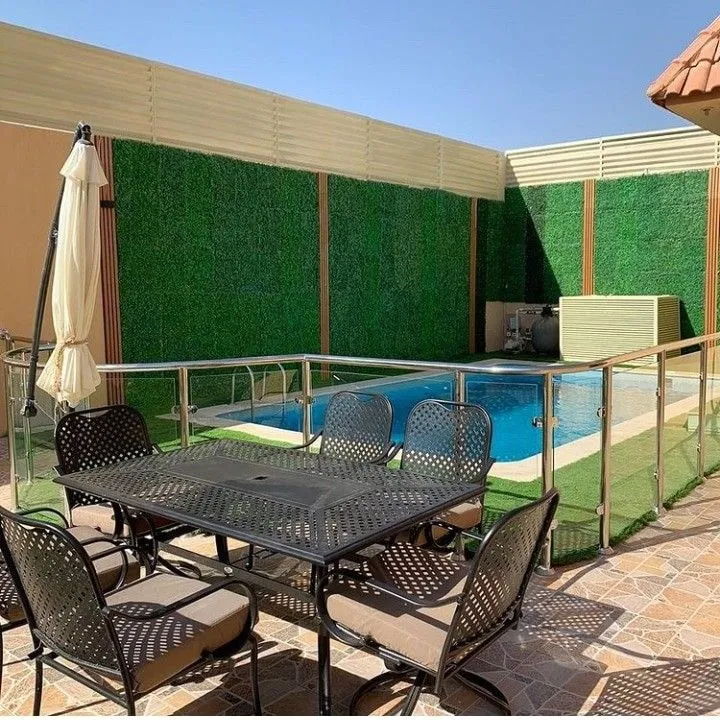 مقاول سواتر حديد وخشب بأسعار منافسة في الرياض