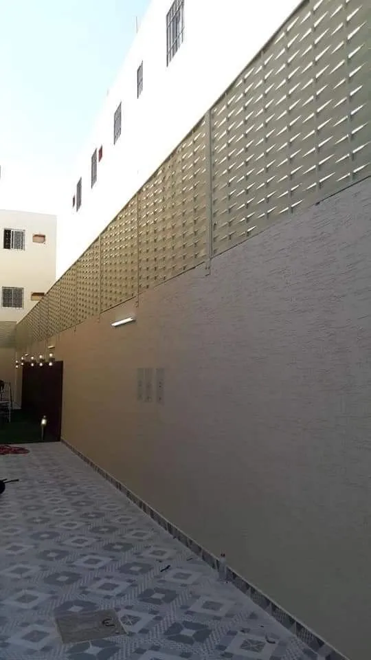 مقاول سواتر حديد وخشب بأسعار منافسة في الرياض