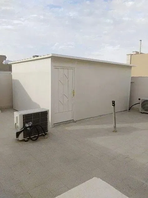 معلم تركيب ملاحق ساندوتش بنل للحدائق والأسطح في الرياض