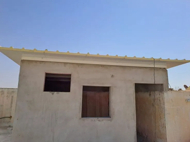 معلم تركيب ملاحق ساندوتش بنل للحدائق والأسطح في الرياض