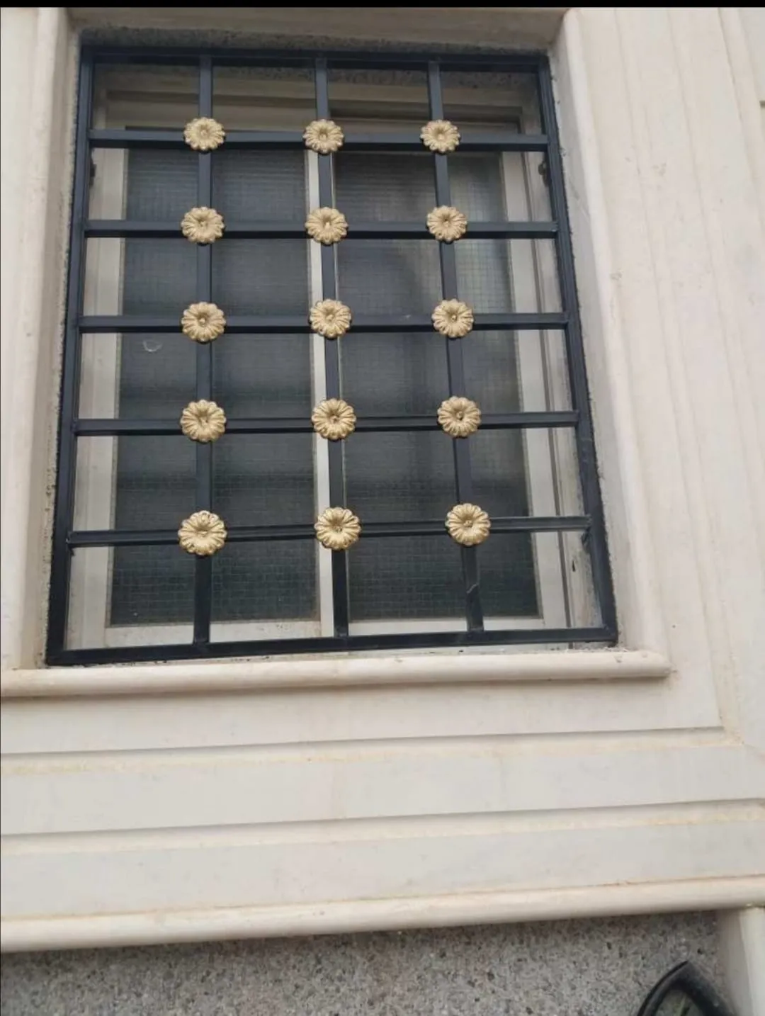 حداد شبابيك أمان للحماية من السرقة والمخاطر الرياض