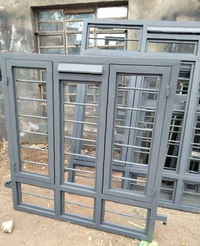 حداد شبابيك سكنية وتجارية أنواع الحديد المنيوم في الرياض