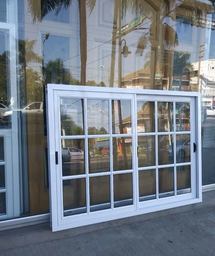 حداد شبابيك سكنية وتجارية أنواع الحديد المنيوم في الرياض