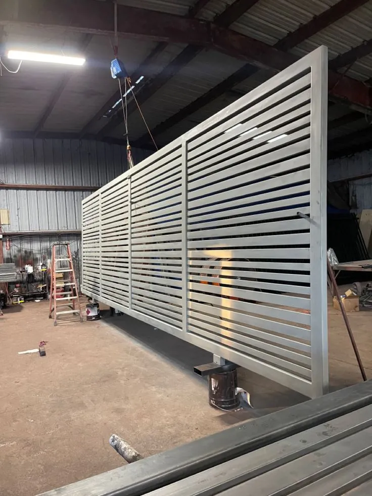 حداد  سواتر بيوت ومنازل اسعار مغرية في الرياض