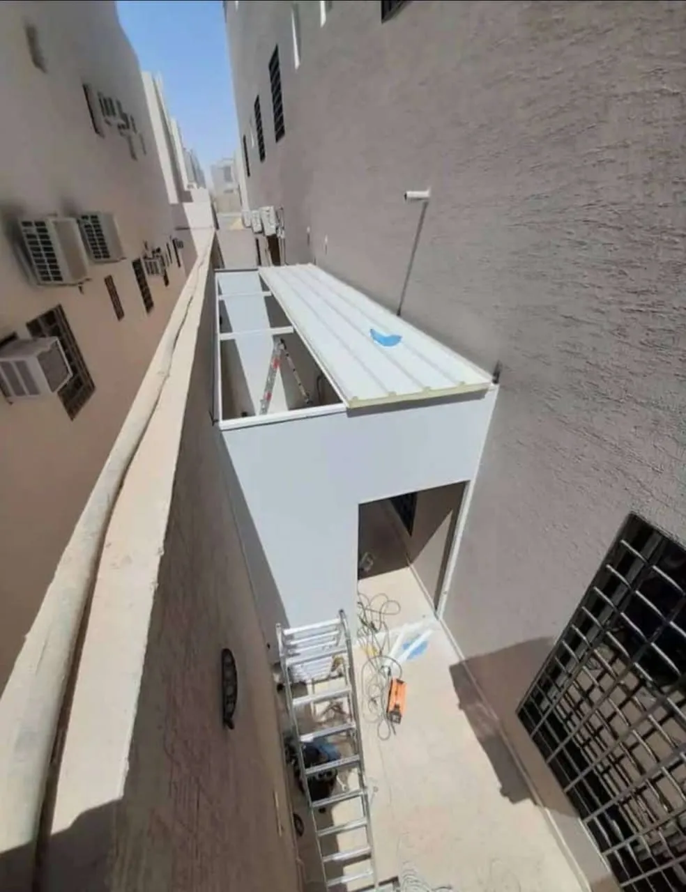 تكلفة ساندوتش بنل للمتر غرف ملاحق في الرياض