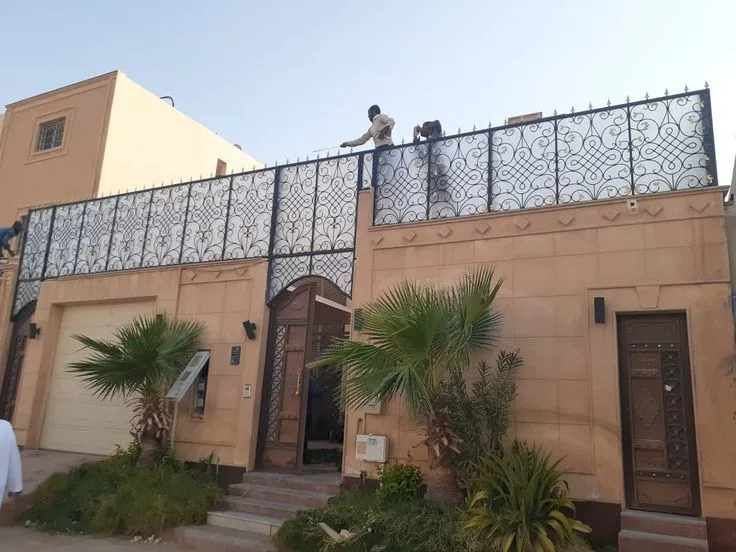 مطلوب مقاول تركيب سواتر استرحة في الرياض