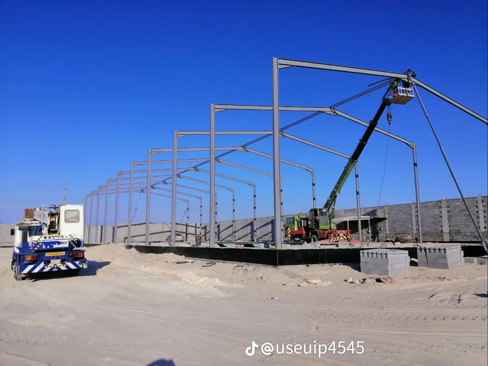 مستودع سندوتش بنل ملاحق مخازن بنل في الرياض