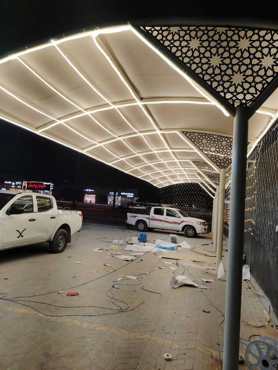 أفضل مقاول حداد تركيب  مظلة مواقف سيارات الرياض