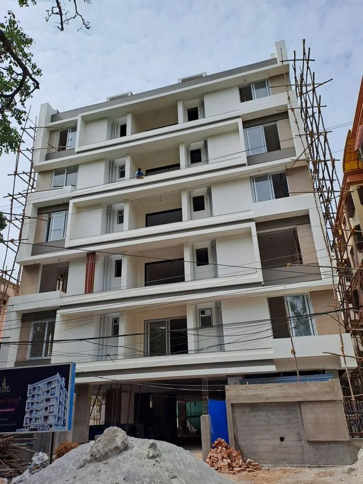 مقاول خارجي ترميم شامل في مباني سكنية في الرياض