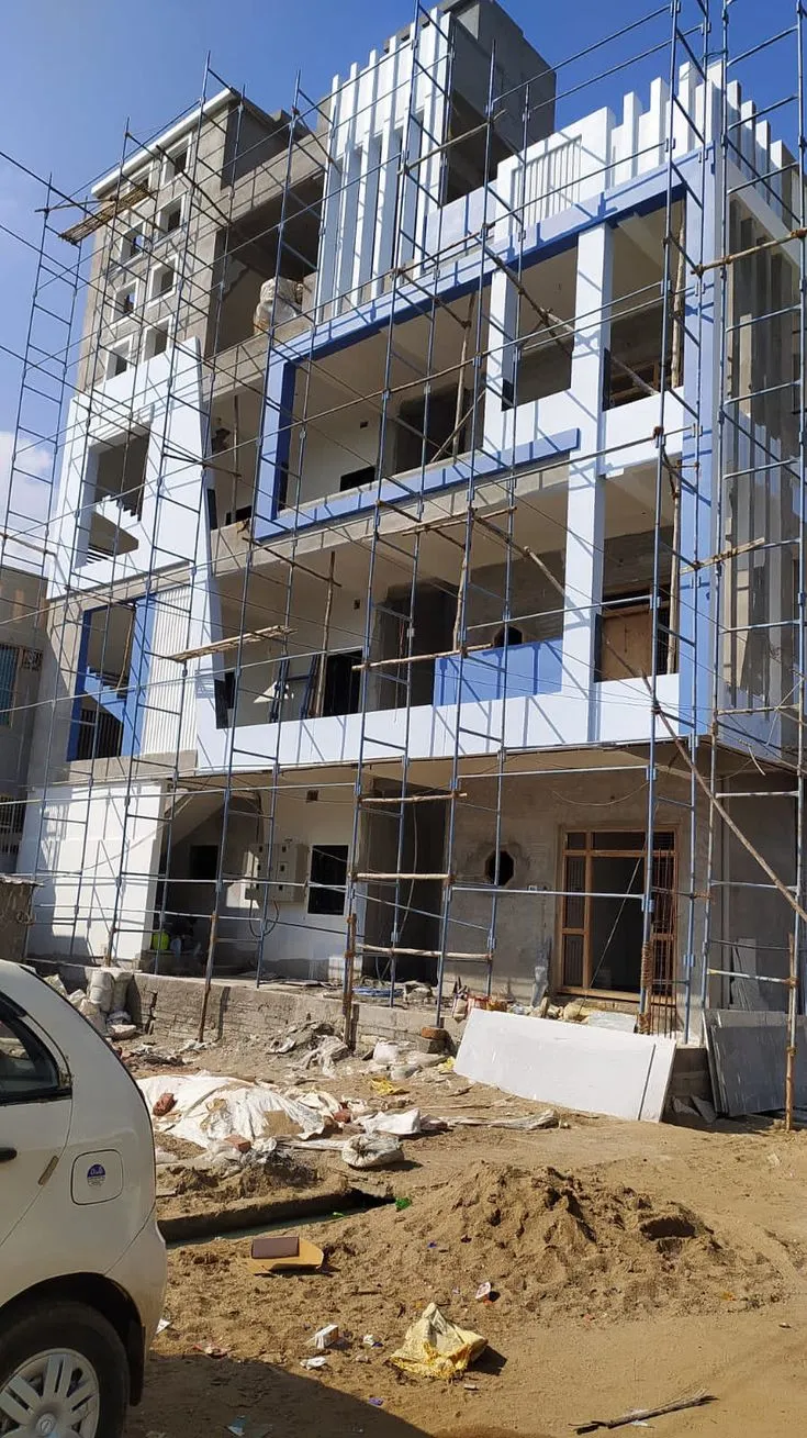 مقاول خارجي ترميم شامل في مباني سكنية في الرياض