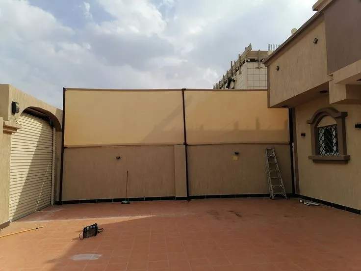 تركيب سواتر قماش خلال يوم الرياض