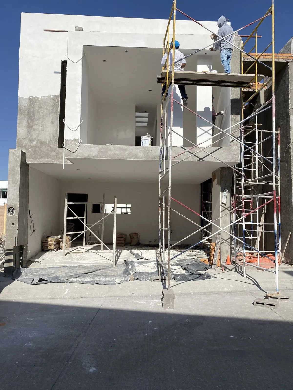 ترميم واجهات المباني  إصلاح تشققات المباني الرياض