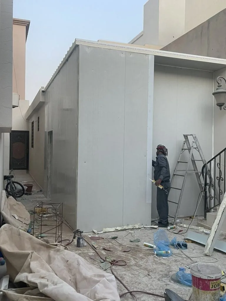 ألواح ساندوتش بانل في الرياض – الأنواع والأسعار