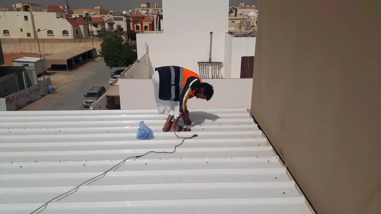 ألواح ساندوتش بانل في الرياض – الأنواع والأسعار