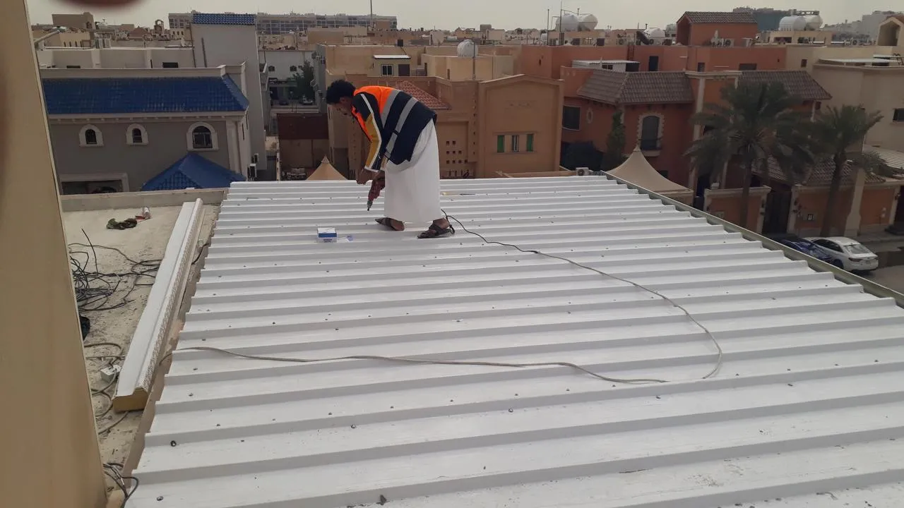 كل ماتريد معرفته عن ساندوتش بانل: المميزات والأنواع